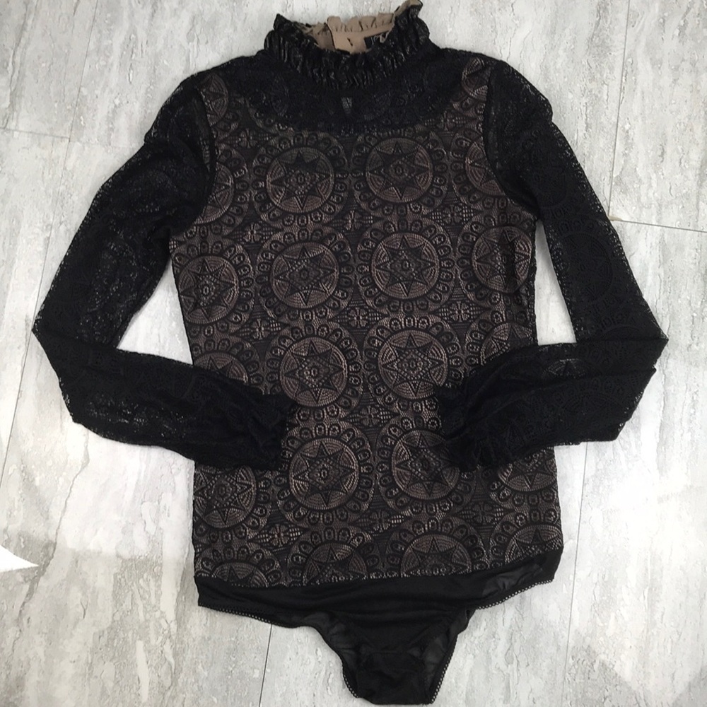 Love Culture Lace Bodysuit - Picture 3 of 8